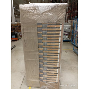 Čalúnená posteľ Mary XXL 180x200, sivá, vrátane matraca II. akosť