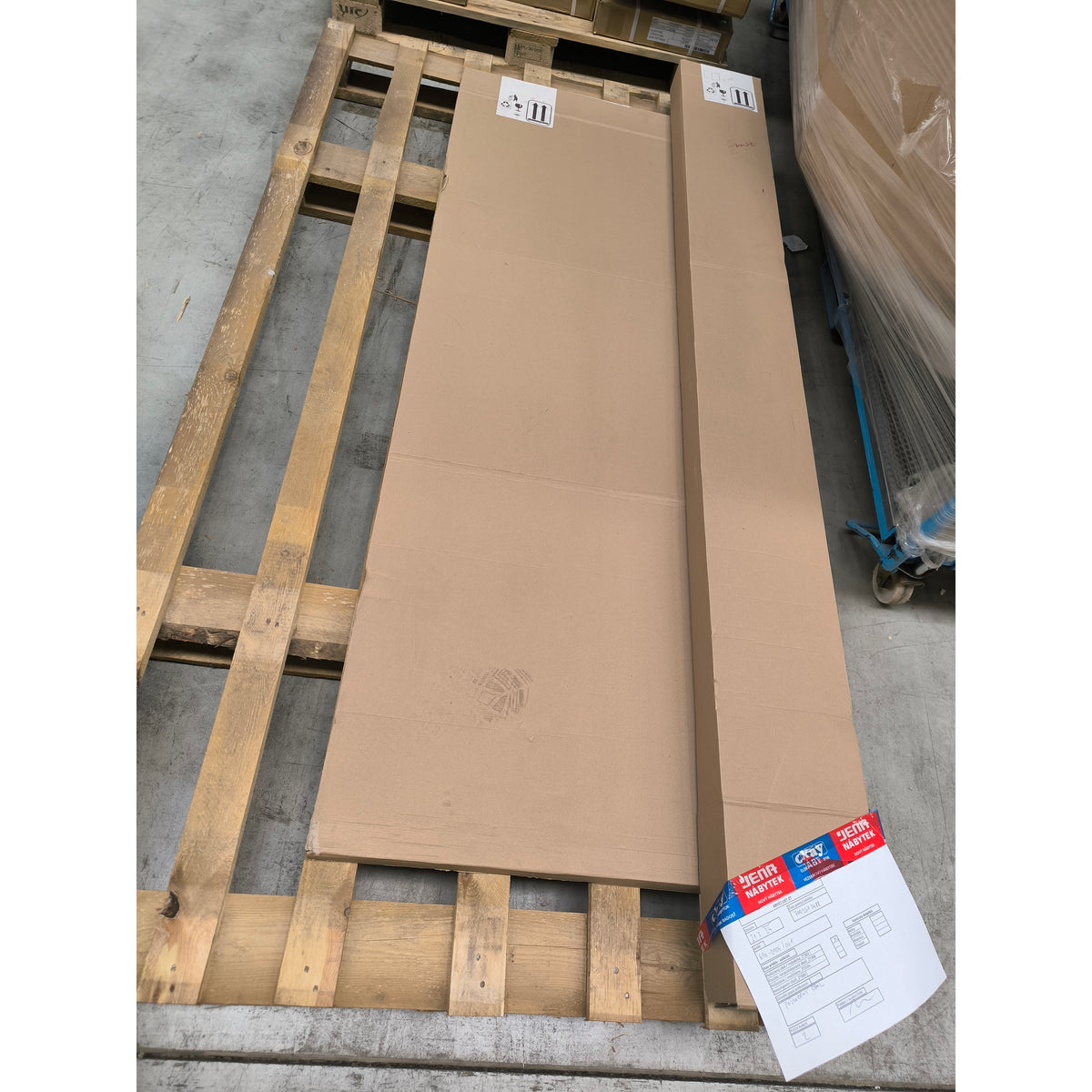 Dřevěná postel Fontemo 180x200, bílá, bez matrace a roštu ROZBALENÉ