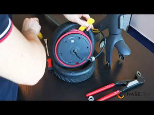 Bezdušová pneumatika RhinoTech pre Scooter 8.5x2, čierna