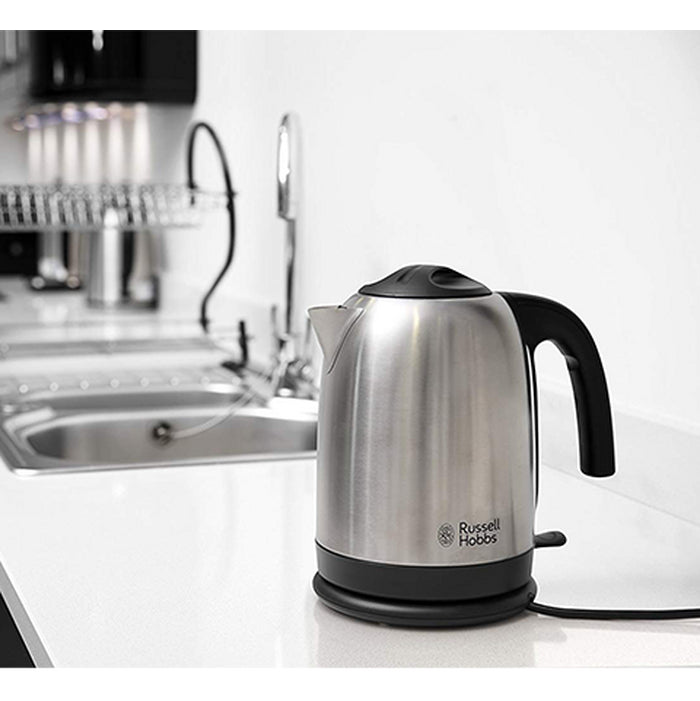 Rýchlovarná kanvica Russell Hobbs 23912-70, nerez, 1,7l
