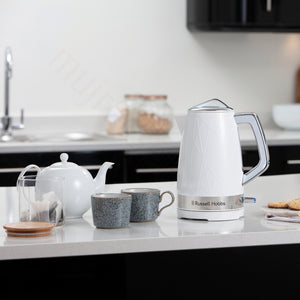Rýchlovarná kanvica Russell Hobbs 28080-70, biela, 1,7l