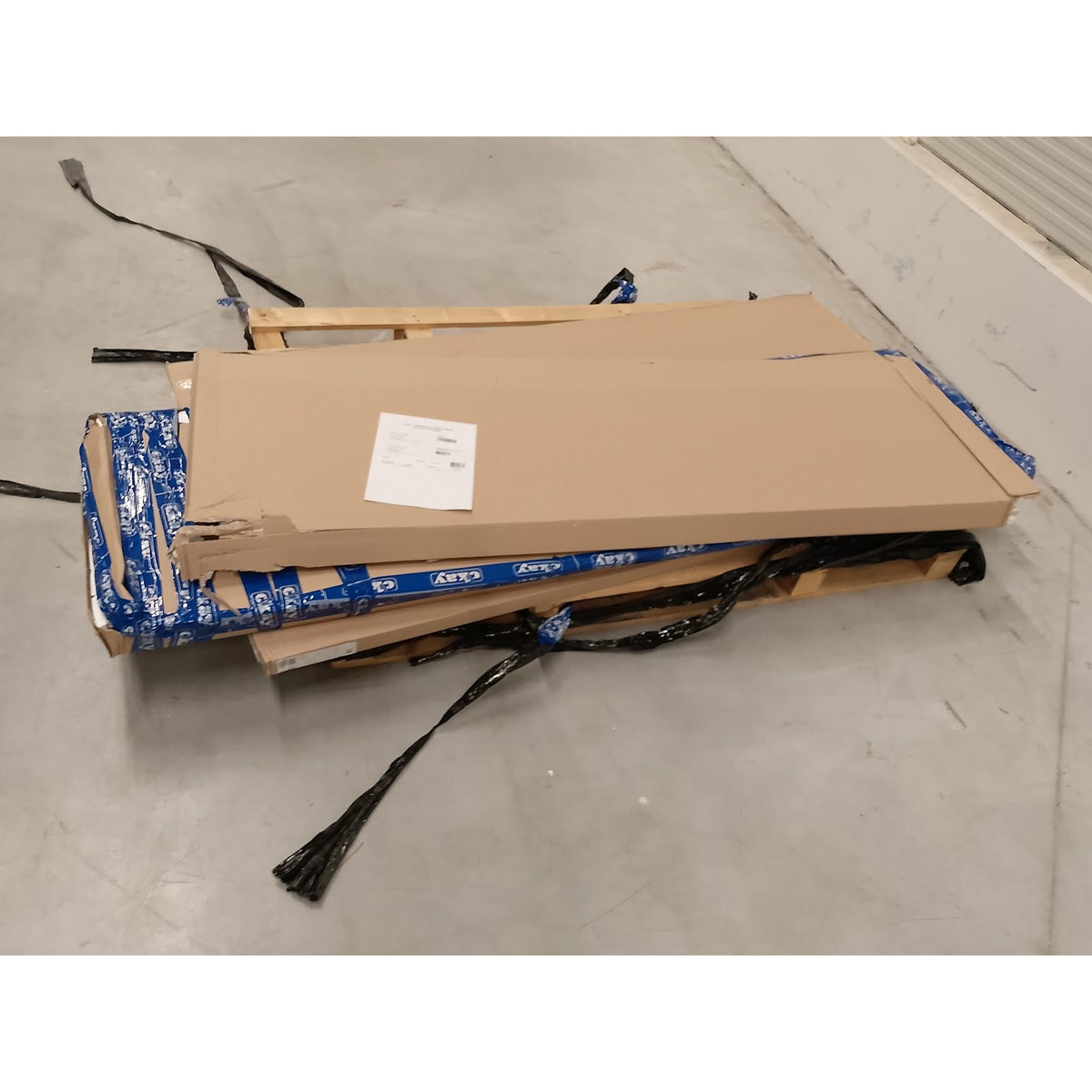 Šatníková skriňa Argos - 180x220x61 cm (biely mat) II. akosť