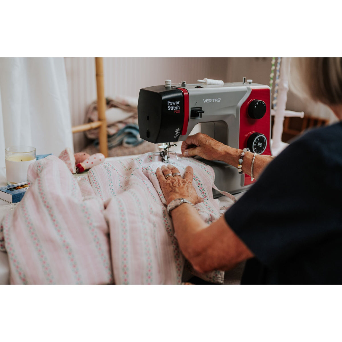 Šijací stroj Veritas Power Stitch PRO