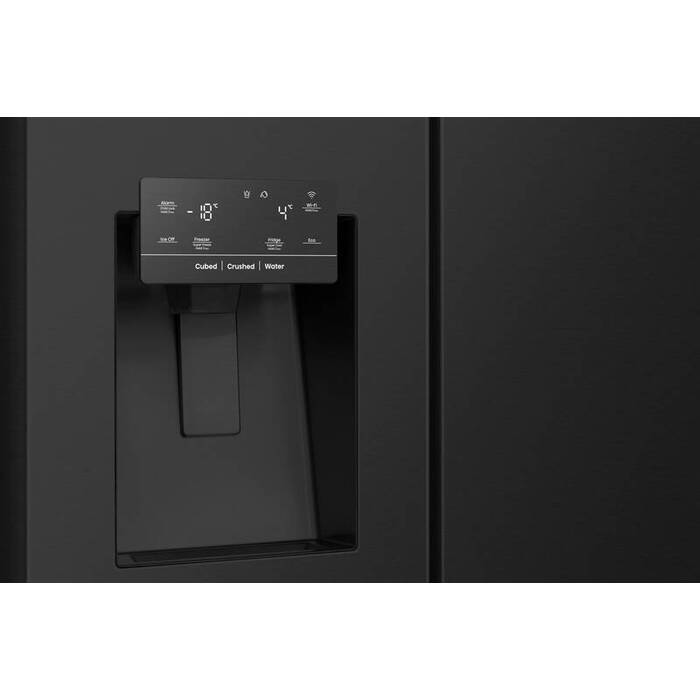 Americká chladnička Hisense RS818N4TFE
