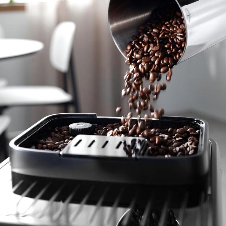 Automatické espresso De&#39;Longhi Magnifica Evo ECAM290.22.B VADA V