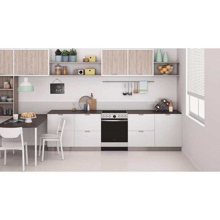 Elektrický sporák Indesit IS67V8CHX/E