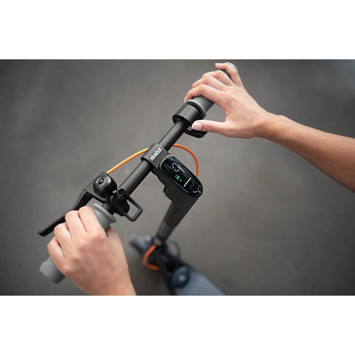 Elektrokoloběžka Ninebot Kickscooter F40E, 25km/h, až 40km