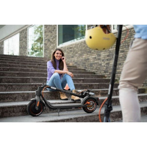 Elektrokoloběžka Ninebot Kickscooter F40E, 25km/h, až 40km