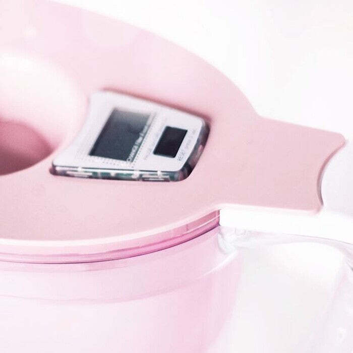 Filtračná kanvica BWT ZBRE5051 Penguin Pink + filter, 2,7 l