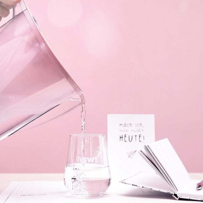 Filtračná kanvica BWT ZBRE5051 Penguin Pink + filter, 2,7 l
