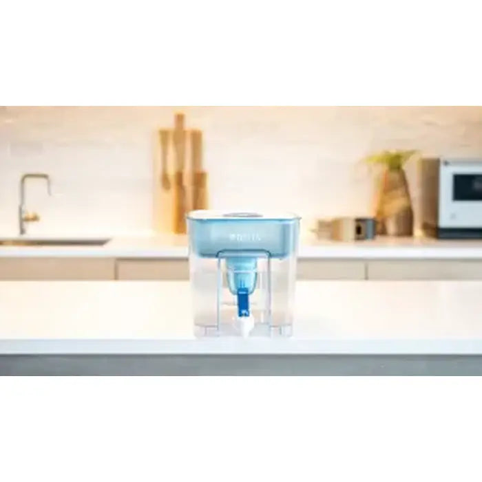 Filtračný zásobník na vodu Brita Flow 8,2l