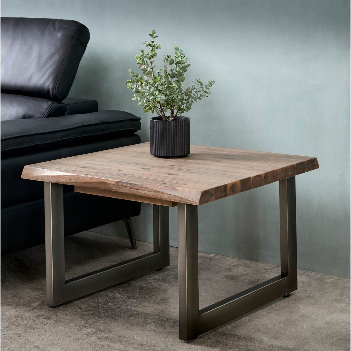 Konferenčný stolík Sturla - 70x45x70 cm (hnedá)