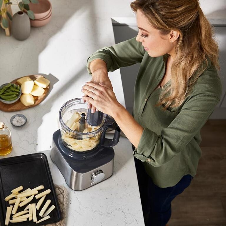 Kuchynský robot Kenwood Multipro Compact FDM303SS