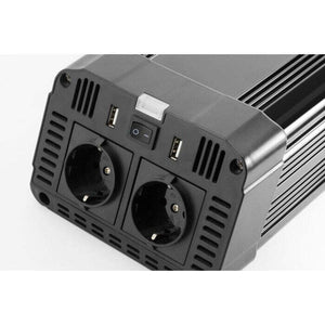Menič napätia Technaxx TE16 z 12V DC na 230V AC
