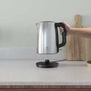 Rýchlovarná kanvica Electrolux Create 3 E3K1-3ST, nerez, 1,7l
