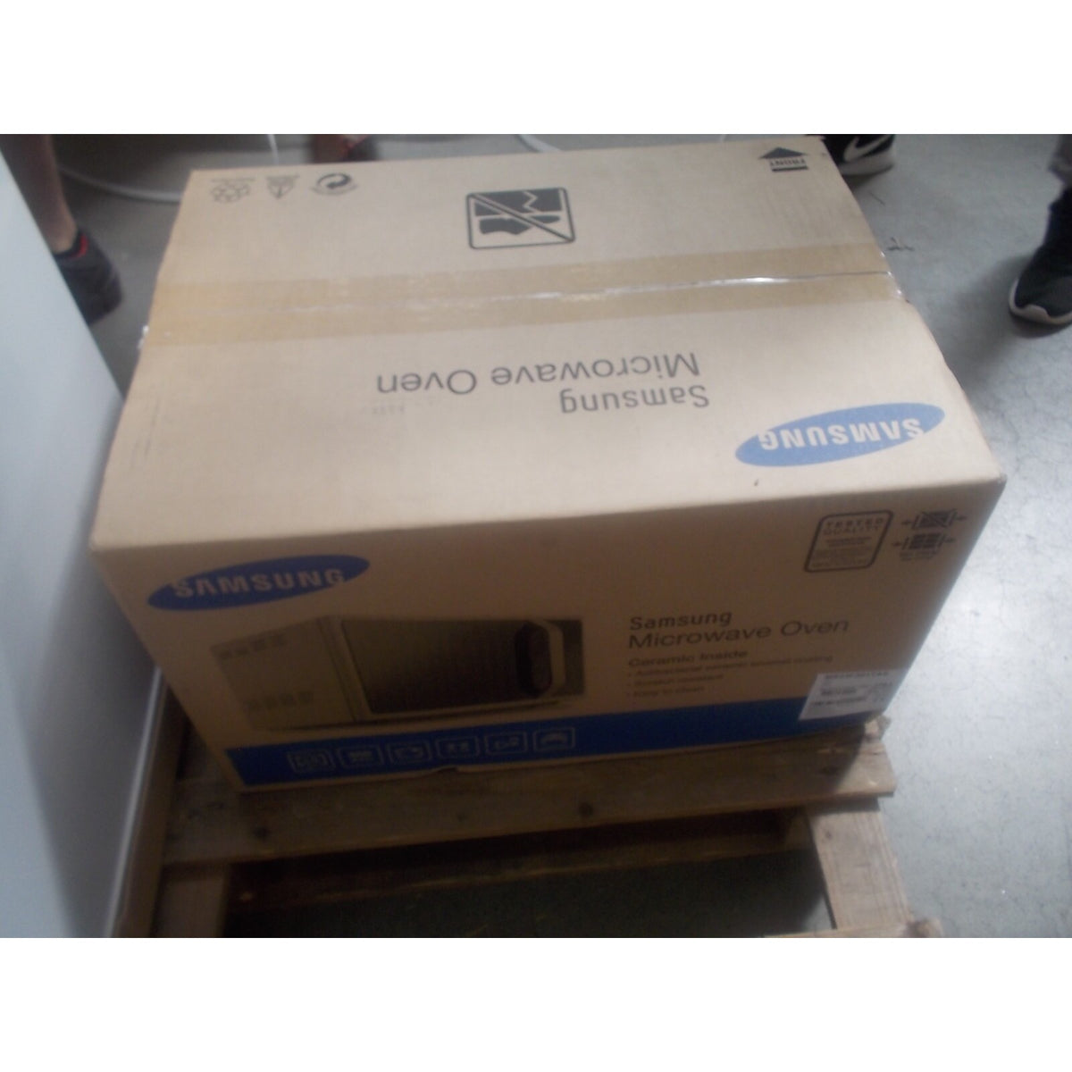 Samsung MS23F301TAS OBAL POŠKODENÝ