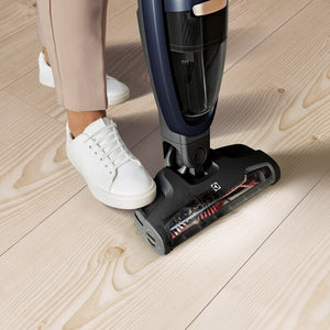 Tyčový vysávač 2v1 Electrolux Well Q7 WQ71-50IB