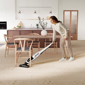 Tyčový vysávač 2v1 Electrolux Well Q8 WQ81-ALRS