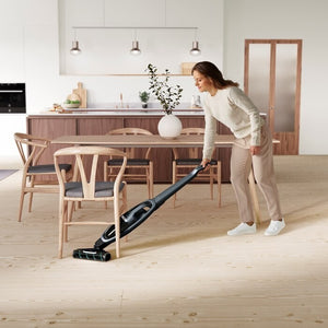 Tyčový vysávač Electrolux Well Q8 WQ81-PANIM, 2v1