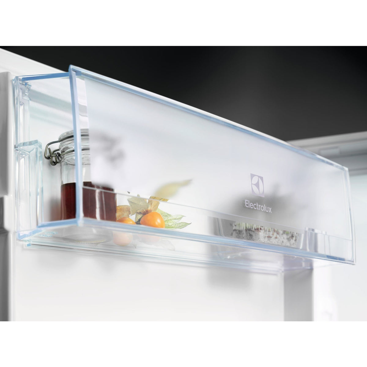 Vstavaná chladnička Electrolux LXB2AF82S