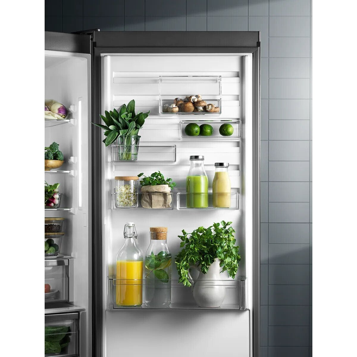 Vstavaná chladnička s mrazničkou dole  Electrolux ENS8TE19S