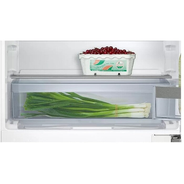 Vstavaná kombinovaná chladnička Siemens KU15LADF0